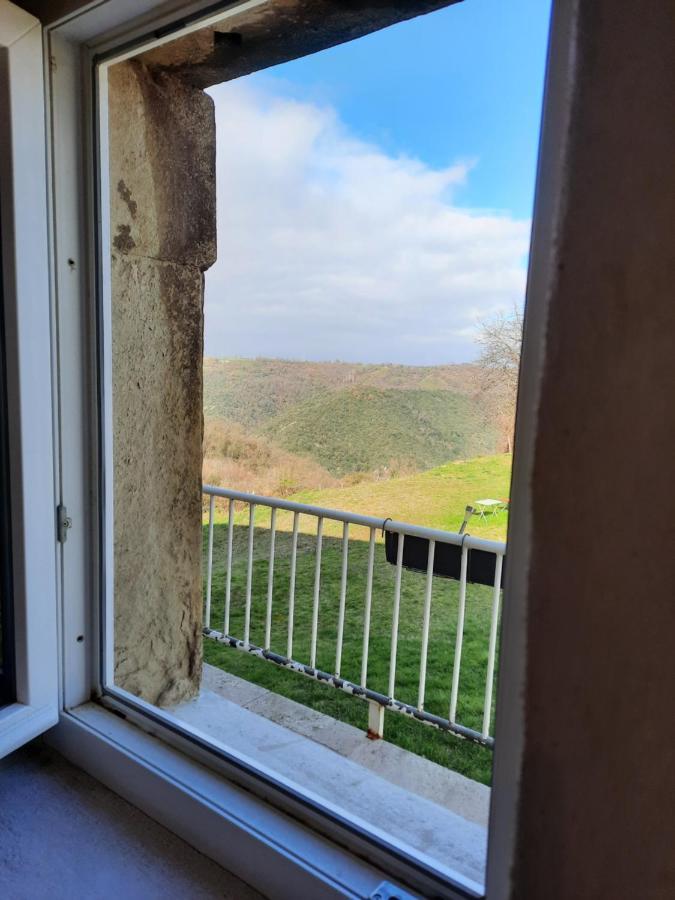 L'Echappee Tremoussante Bed & Breakfast Saint-Barthelemy-de-Vals Exterior photo